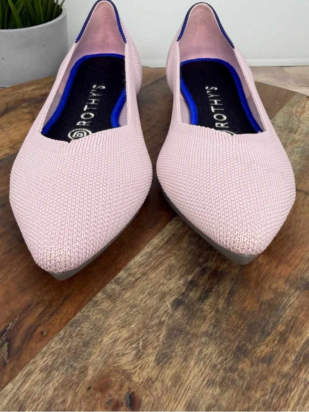 Rothy's Pointed Knit Flats in Petal Pink - Size: W 7.5 - Picture 3 of 7